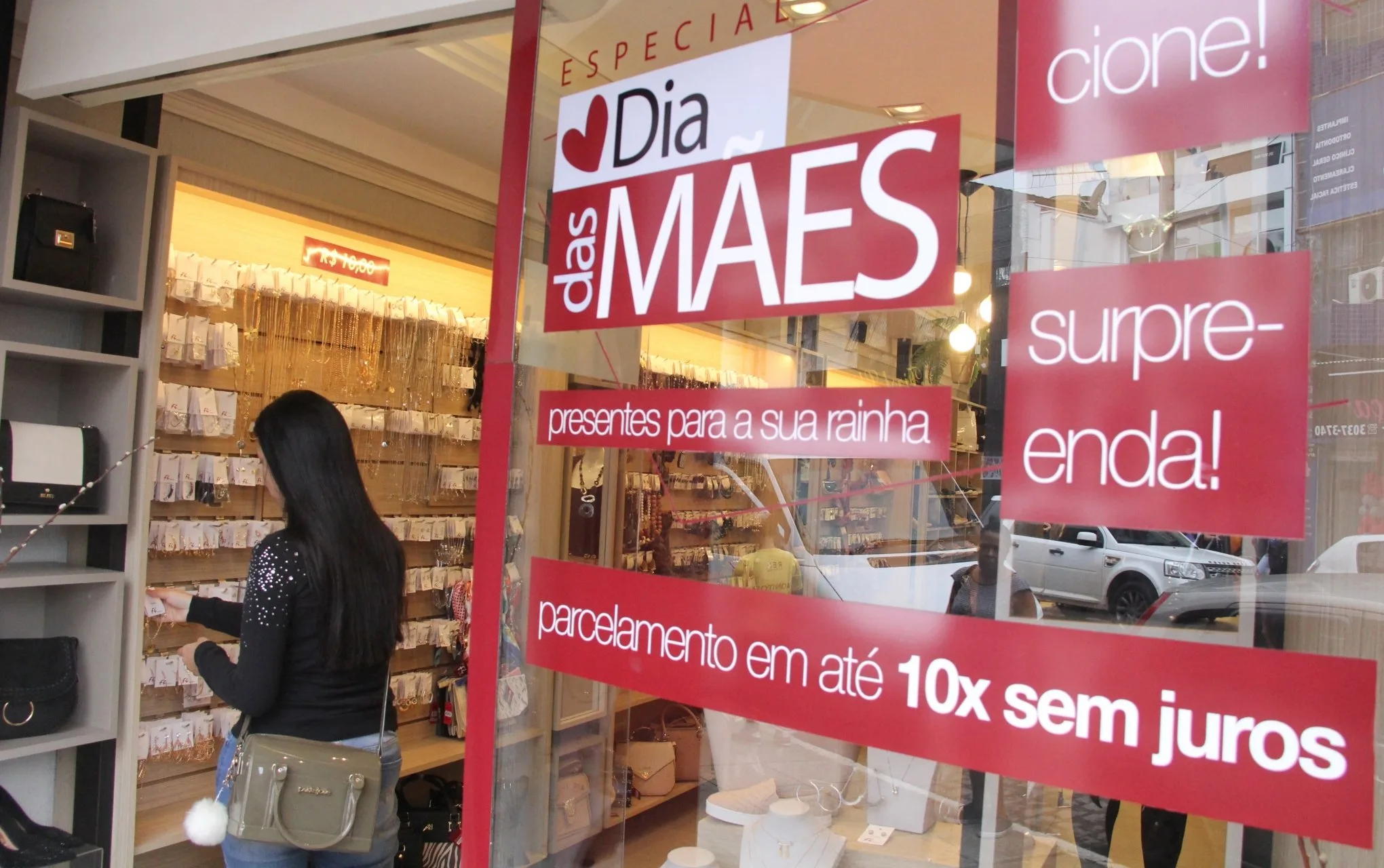 Mês das mães teve aumento de viagens e compras online no ES