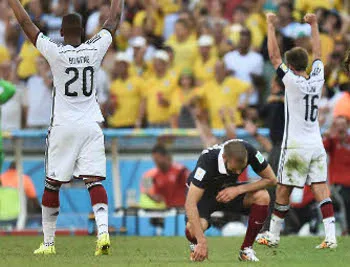 O jogador Benzema da seleção da França durante a partida entre França e Alemanha, válida pelas quartas de final da Copa do Mundo 2014, no Estádio do Maracanã, no Rio de Janeiro (RJ), nesta sexta-feira (4).