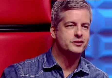 Globo volta a apagar Victor no The Voice Kids