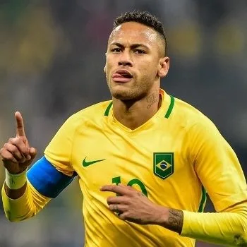 Neymar chega a Porto Alegre e se junta à seleção para jogo das Eliminatórias