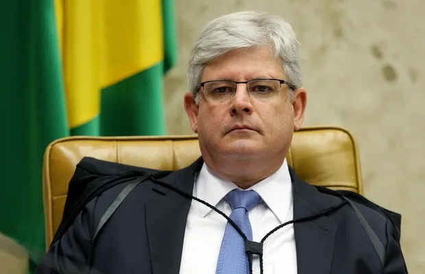 Temer sabia do potencial de Cunha para arrecadar propina, diz Janot