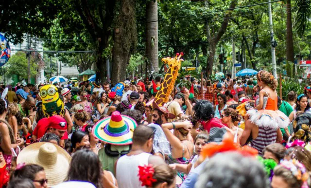 Quer cair na folia? Veja em quais cidades o carnaval está confirmado no ES!