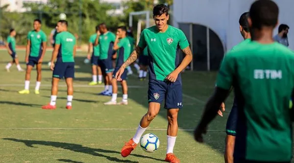 Pedro comemora retorno ao Fluminense e Everaldo despista sobre futuro