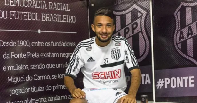 Acordo por Clayson envolve venda de dois atacantes do Corinthians à Ponte