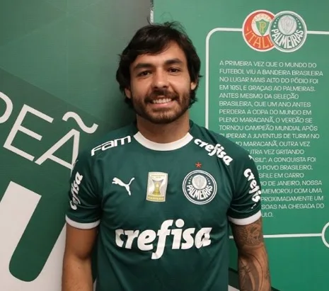 Palmeiras treina sem Ricardo Goulart, que se recupera de cirurgia no joelho