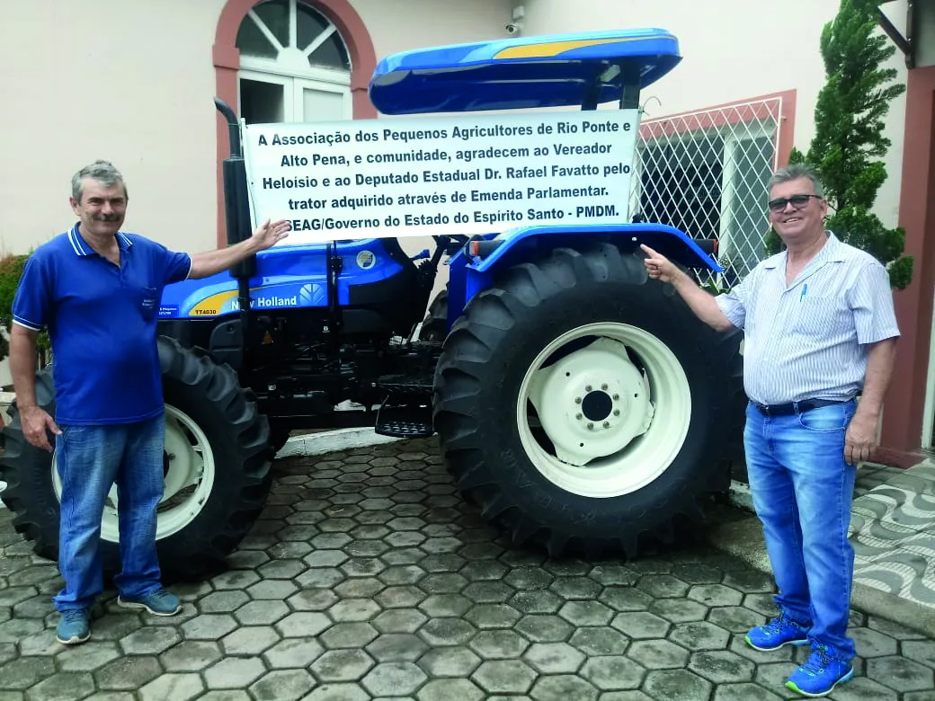 Trator para pequenos produtores da região de Rio Ponte