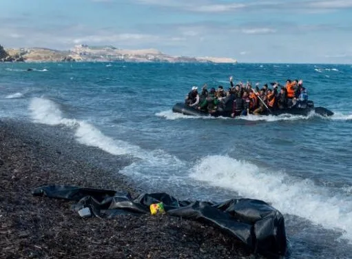 Mortes de imigrantes no Mediterrâneo chegam a quase 1,5 mil neste ano