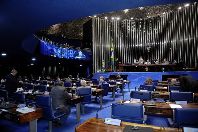 Após nova delação premiada, Senado volta a blindar Renan e Jucá