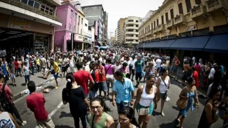 Brasileiro cresce em altura nos últimos cem anos, mas ainda é 'baixinho'. Veja o ranking mundial!