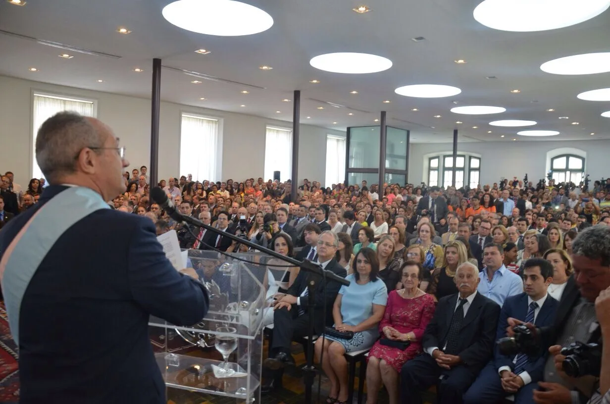 "Podem se preparar que estou com gás danado", diz Hartung ao assumir o Palácio Anchieta