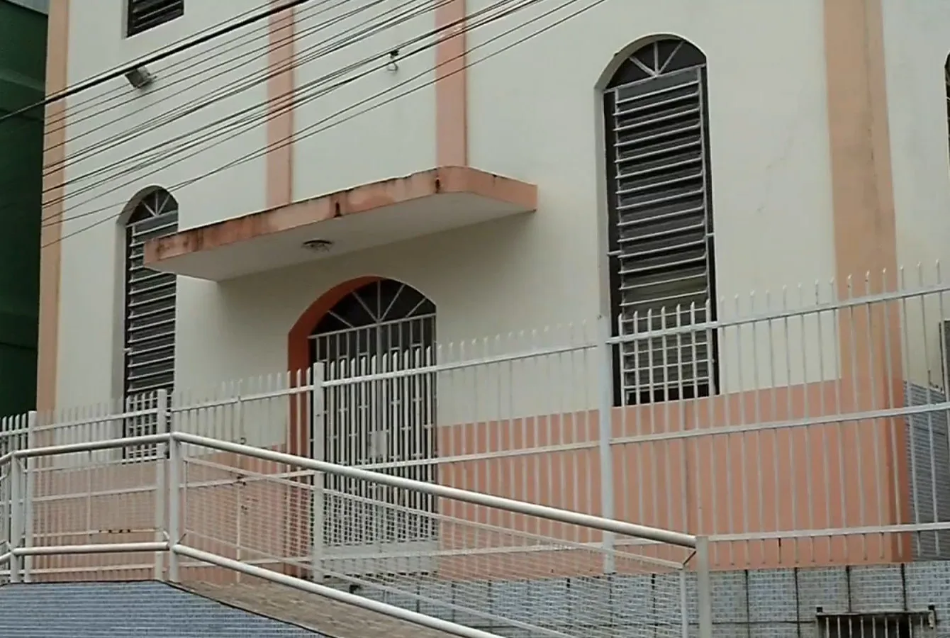 Homem é preso após igreja ser invadida e dízimos serem furtados em Cariacica