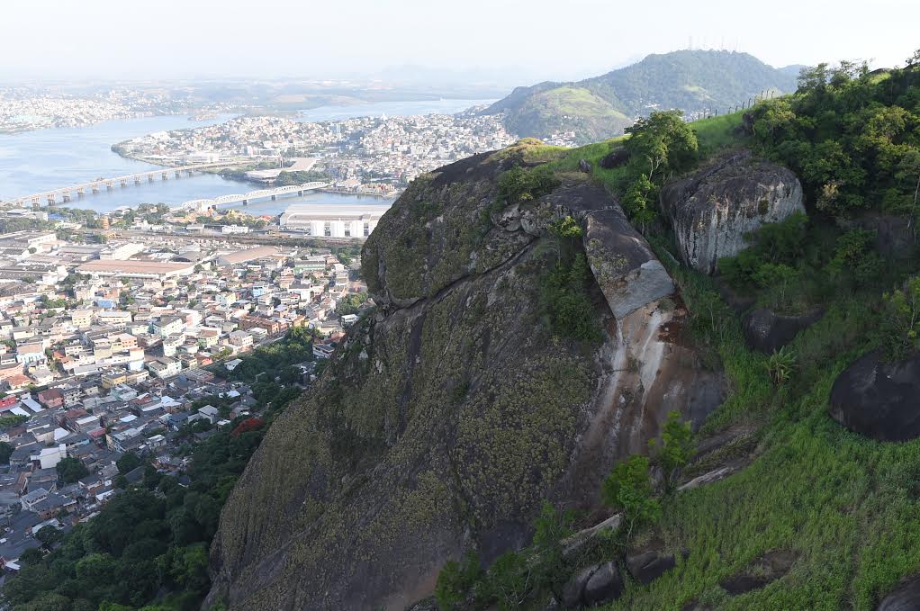 Quatro meses após tragédia em morro de VV, famílias ainda aguardam pela conclusão das obras