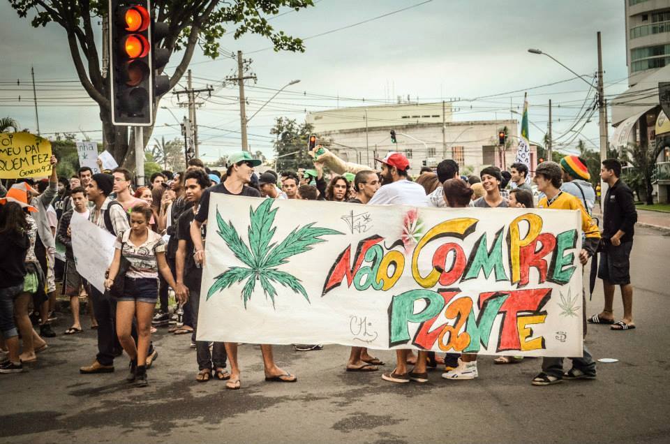 Ativistas se reúnem para Marcha da Maconha e Semana Verde em Vitória