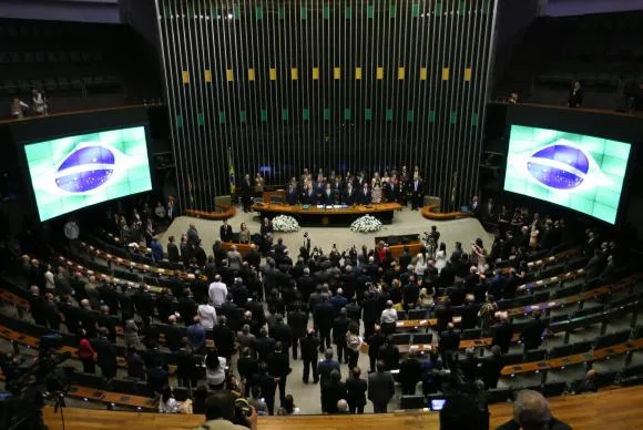 Veja as 10 pautas que devem movimentar o Congresso Nacional em 2017