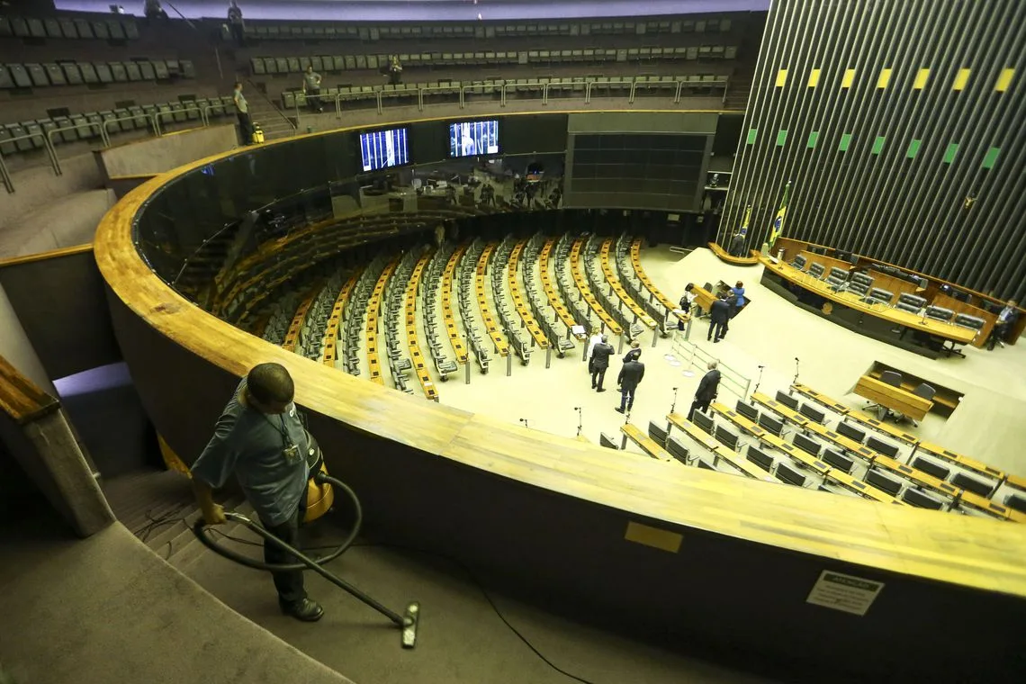 Preparativos para a posse dos parlamentares no Congresso Nacional, que ocorrerá amanhã, 01 de fevereiro