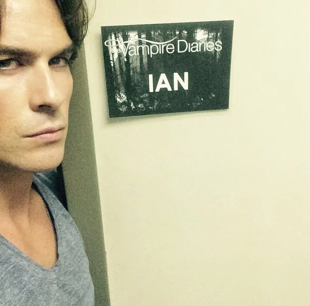 Sem Nina Dobrev, Ian Somerhalder se empolga ao falar de 'The Vampire Diaries'