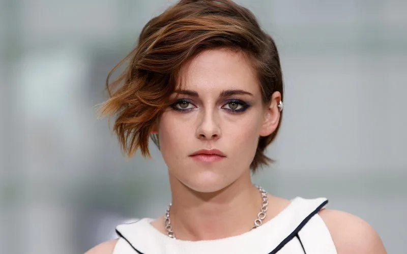 Kristen Stewart confessa estar com medo de apresentar o Saturday Night Live