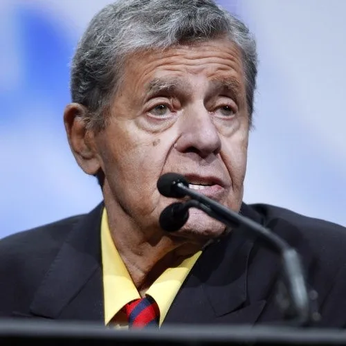 Jerry Lewis deixou seis filhos do primeiro casamento fora de seu testamento