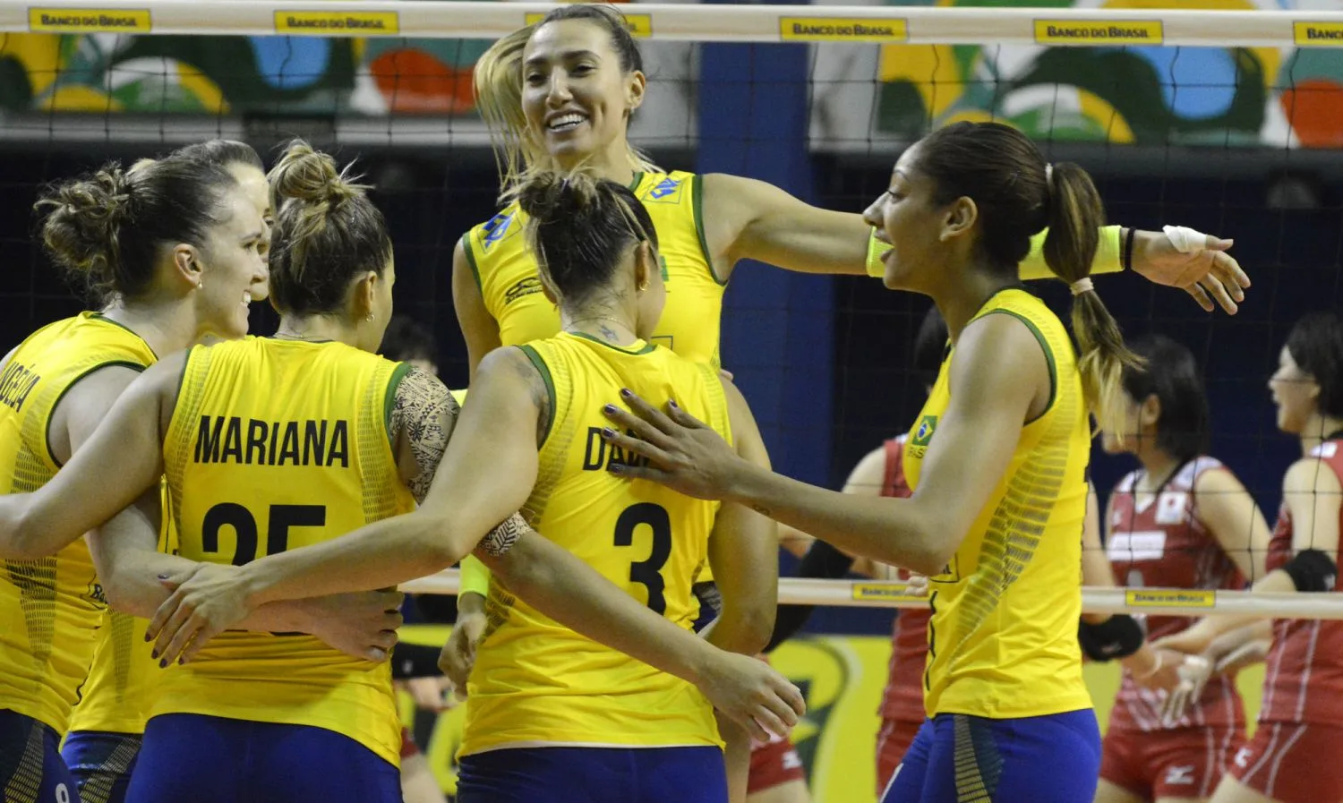 Seleção feminina de vôlei volta a vencer Japão no tie-break em amistoso