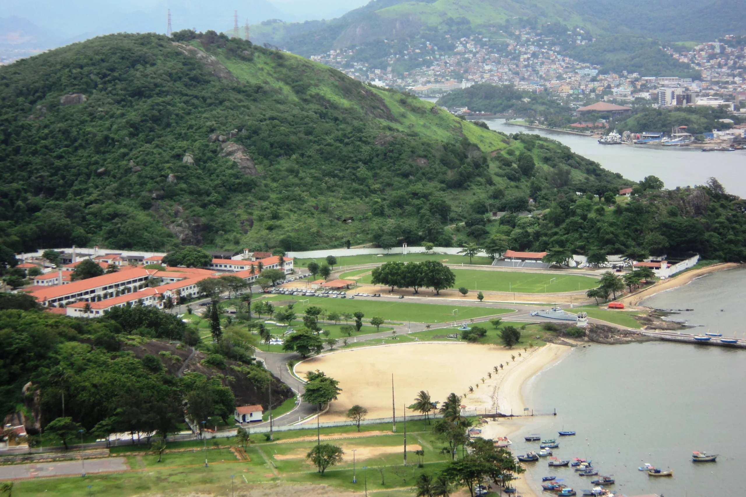 Aluno é encontrado morto dentro de alojamento da Marinha em Vila Velha