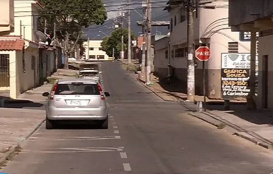 Dono de lanchonete é atingido por golpes de facão na Serra