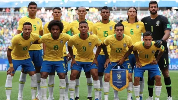 Brasil joga com uniforme tradicional contra a Bélgica nas quartas