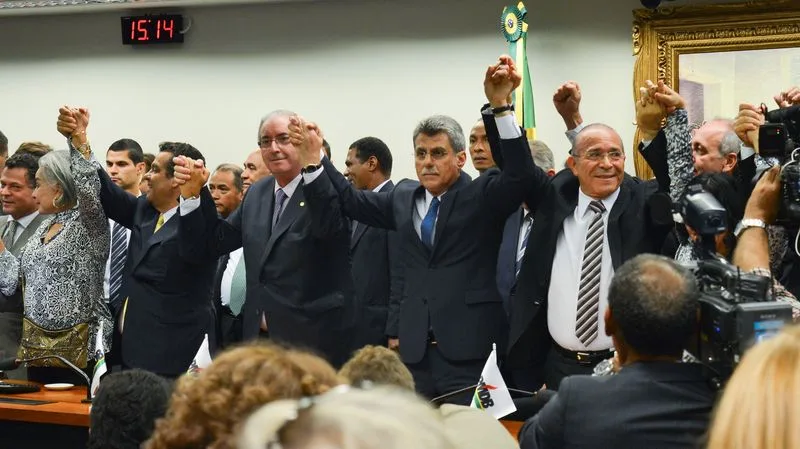 Brasília – Em reunião na Câmara dos Deputados, o Diretório Nacional do PMDB decidiu hoje (29) deixar a base aliada do governo da presidenta Dilma Rousseff (Fabio Rodrigues Pozzebom/Agência Brasil)