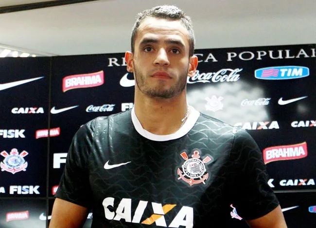 Recuperado, Renato Augusto reforça Corinthians no clássico com o Palmeiras