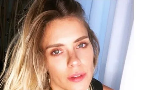 Menos de um ano após a morte da mãe, Carolina Dieckmann também perde a tia