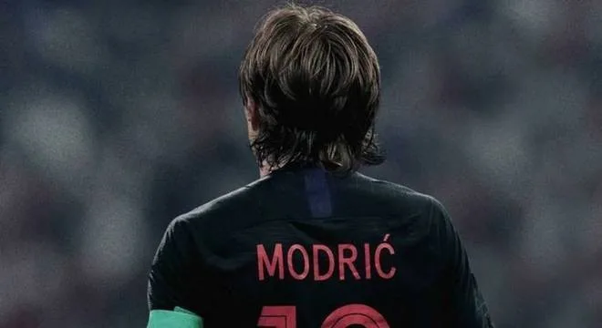 Modric revela promessa em caso de título: 'Todos vão pintar o cabelo'