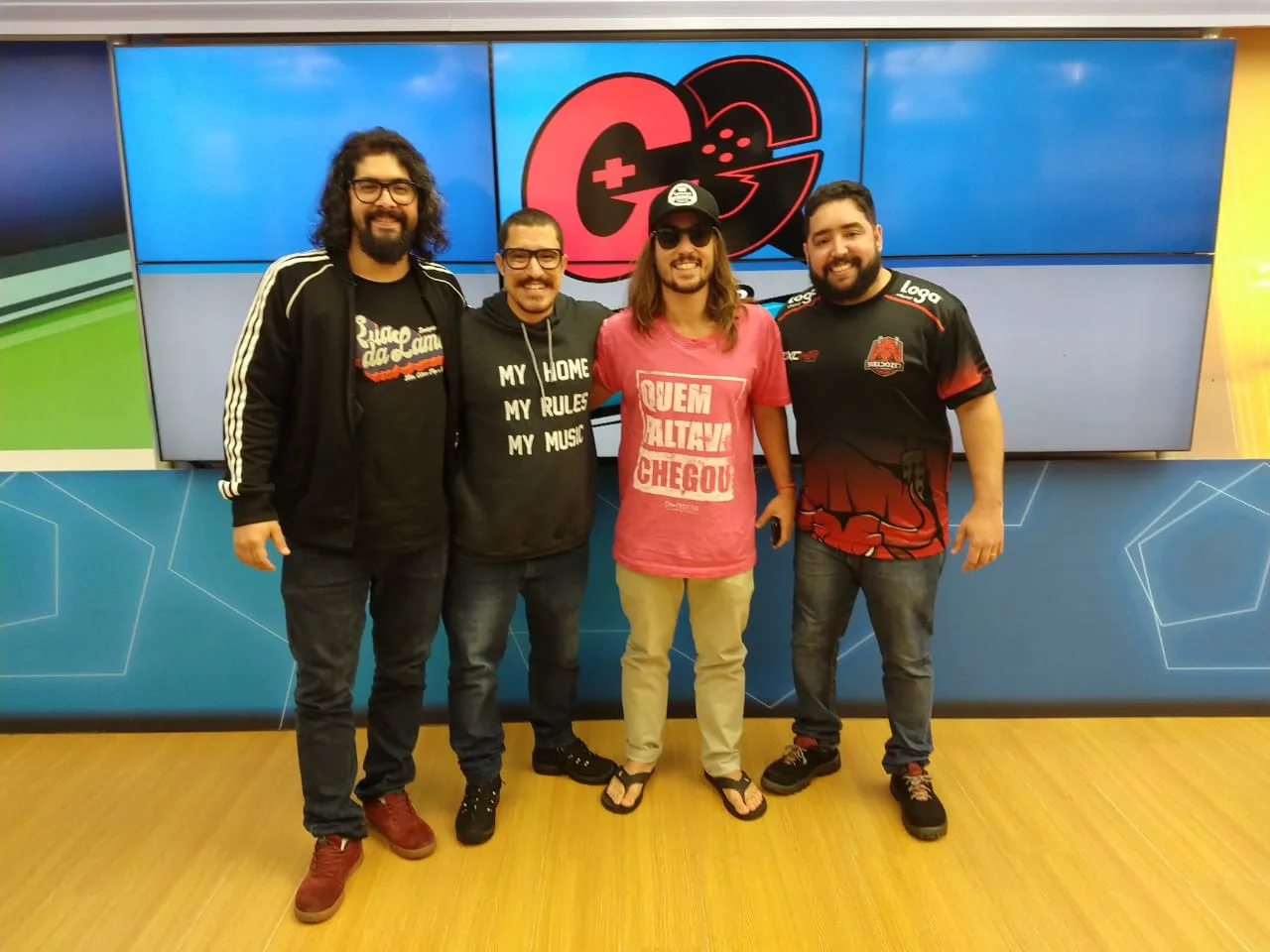 Geração Gamer: Acácio Rodrigues recebe pro player de FIFA e dois músicos para desafio ao vivo