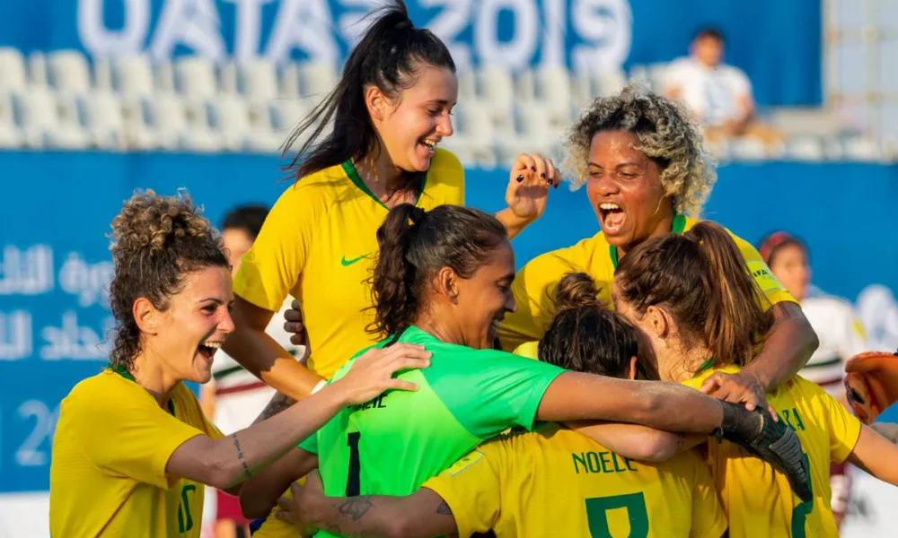 Seleção tem 9 atletas 'divididas' entre amistosos e final do Brasileiro Feminino