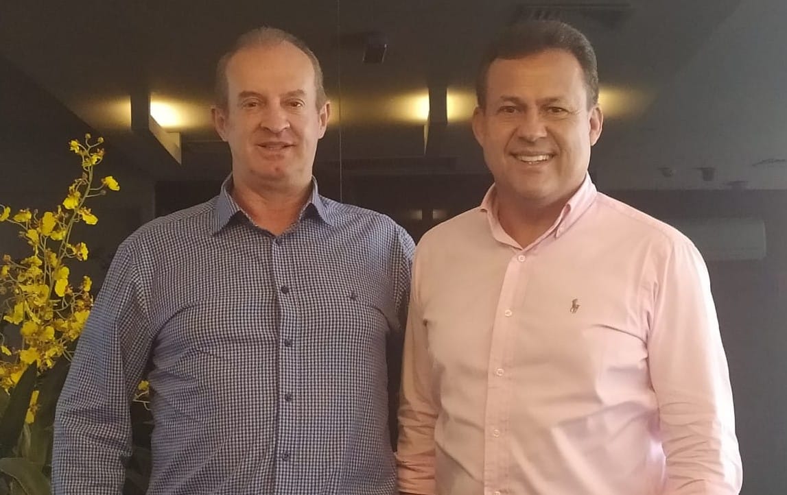 Candidato visita Rede Vitória