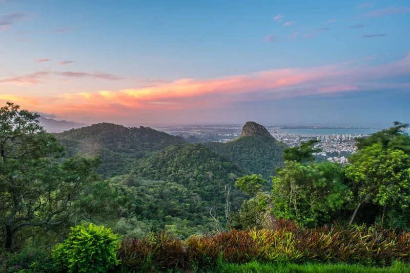 Vista da Pedra dos Dois Olhos no Parque Municipal da Fonte Grande