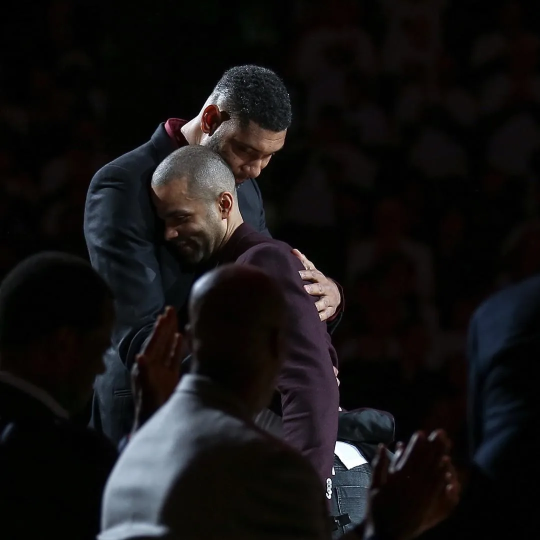 Spurs bate o Pelicans na NBA em noite de homenagens a Tim Duncan