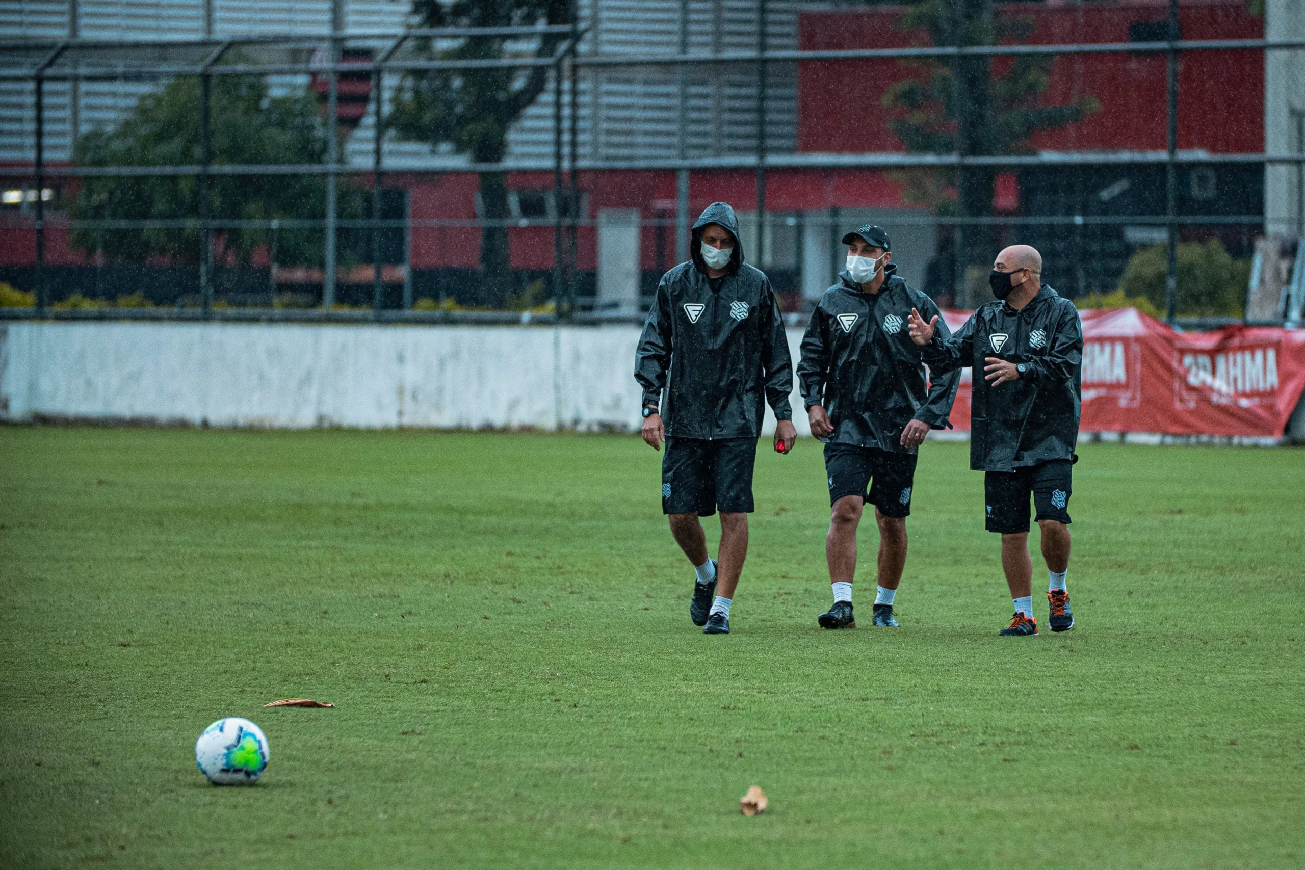 Série B: Figueirense e Guarani empatam em 2 a 2, em Florianópolis