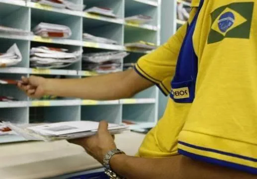 Agência dos Correios é alvo de arrombamento em Vitória