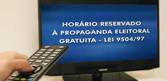 Candidatos a prefeito de Vitória evitam ataques em programa na TV