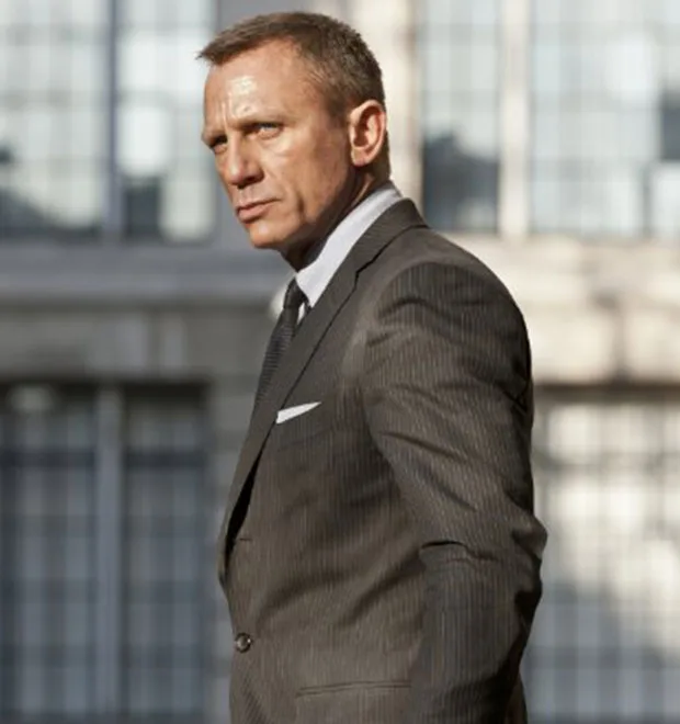 Daniel Craig agora também tem licença para salvar, entenda!