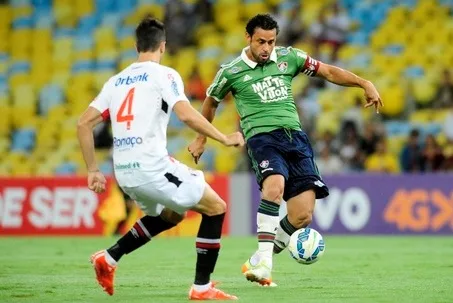 Fluminense sofre, mas vence com gol de estreante na abertura do Brasileirão