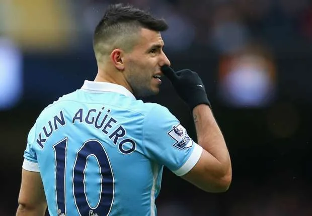 Agüero é suspenso e desfalca Manchester City em clássico contra o United