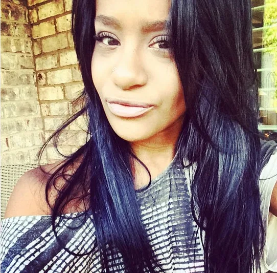 Namorado de Bobbi Kristina é acusado de agressão e roubo em nova ação judicial