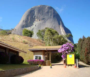 Turismo na Copa: Revista americana destaca Pedra Azul como um dos locais mais bonitos do Brasil