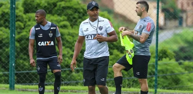 Roger pede que Atlético-MG exerça fator casa para vencer o Fluminense