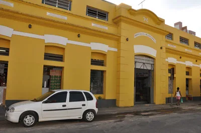 ‘Livres Livros’ realizará tarde cultural no Mercado Municipal de Cachoeiro