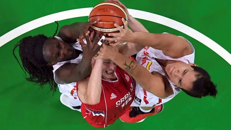 Espanha derrota a Sérvia e garante vaga na final do basquete feminino