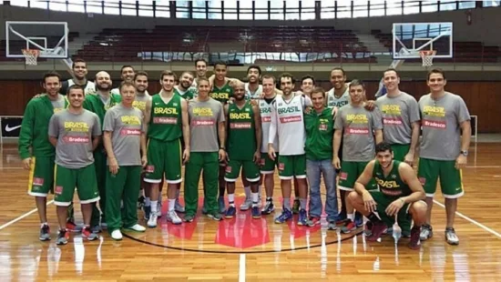 Brasil passa fácil pela Venezuela e chega à 2ª vitória no basquete masculino