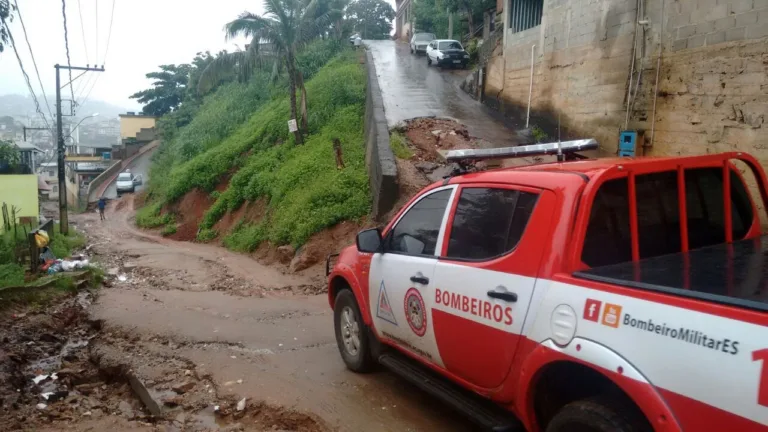 Mais de 200 famílias estão desalojadas em Cachoeiro por causa da chuva