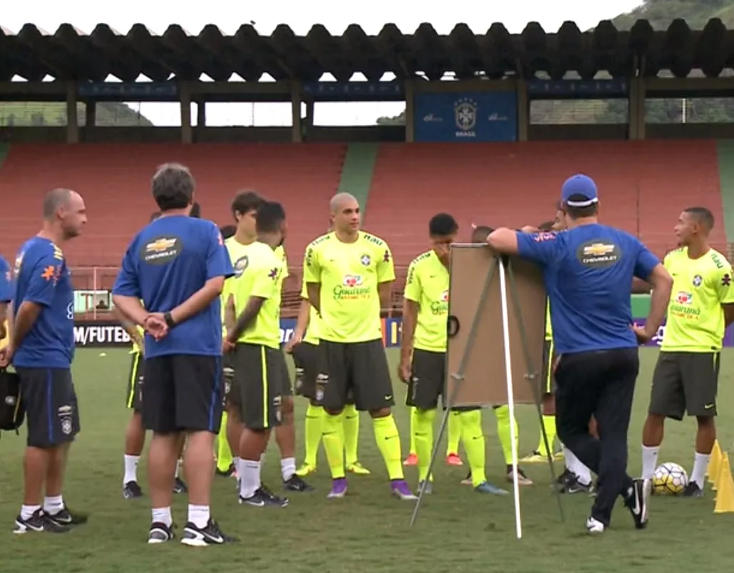 Seleção Olímpica realiza treino aberto para alunos da rede pública em Cariacica