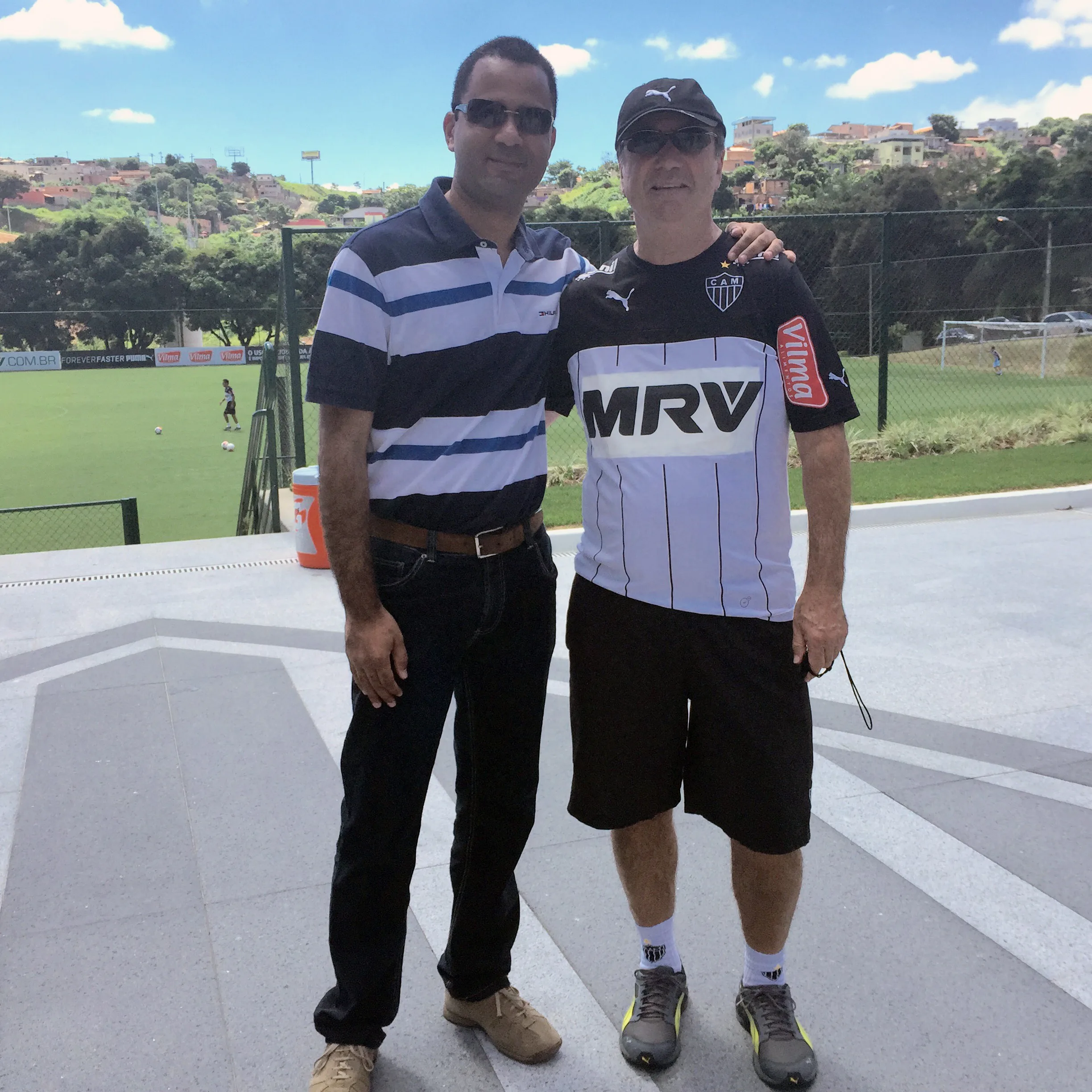 Diretor-executivo do Doze FC visita CT do Atlético-MG